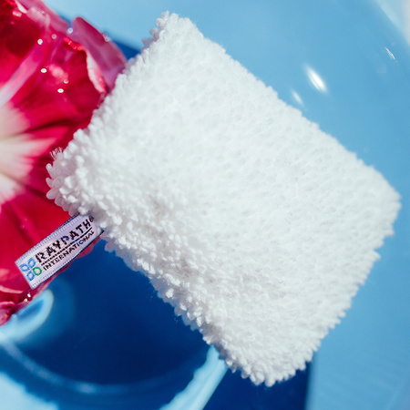 FACE GLOVE DUO 2vnt. RAYPATH MAKIAŽO VALIKLIS IR VEIDO VALYMO PRIEMONĖ